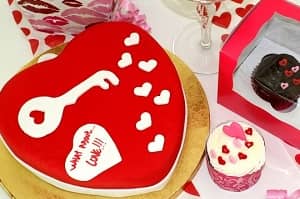 Valentines Decorated Cake